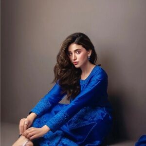 Erum Jamal - Raw Silk Elegant Pakistani Dress